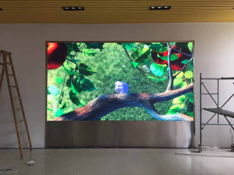 黃岡紅安縣城關鎮(zhèn)竹林社區(qū)居委會室內(nèi)P2.5  9.3個方